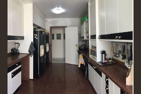 Casa à venda com 4 quartos, 1200m² em Barra da Tijuca, Rio de Janeiro