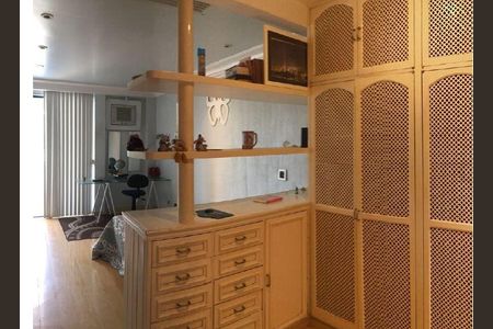 Casa à venda com 4 quartos, 1200m² em Barra da Tijuca, Rio de Janeiro