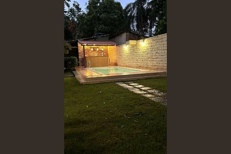 Casa à venda com 2 quartos, 300m² em Vargem Grande, Rio de Janeiro