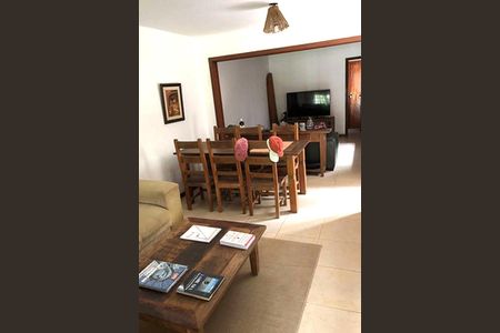 Casa à venda com 2 quartos, 300m² em Vargem Grande, Rio de Janeiro