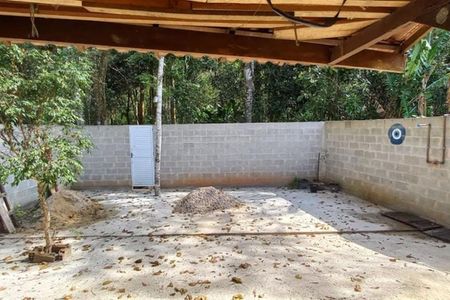 Casa à venda com 100m², 3 quartos e sem vaga