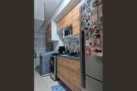Apartamento à venda com 3 quartos, 60m² em Del Castilho, Rio de Janeiro