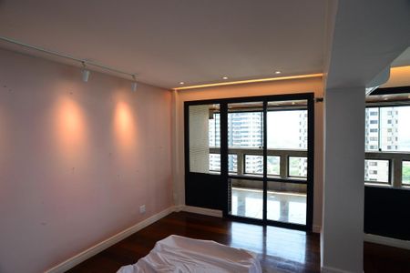 Sala de apartamento à venda com 4 quartos, 247m² em Barra da Tijuca, Rio de Janeiro