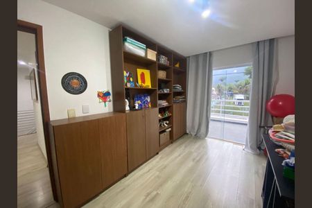 Casa à venda com 4 quartos, 280m² em Vargem Pequena, Rio de Janeiro
