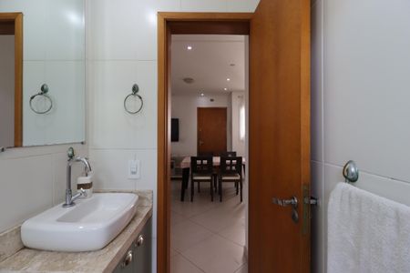 Apartamento à venda com 142m², 2 quartos e 1 vagaBanheiro Social