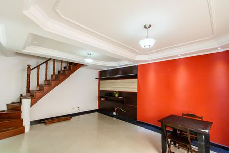 Casa para alugar com 250m², 4 quartos e 2 vagasSala