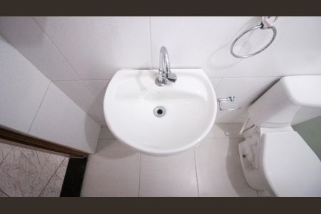 Banheiro Social de apartamento para alugar com 1 quarto, 42m² em São Rafael, São Paulo