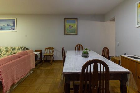 Casa para alugar com 185m², 4 quartos e 3 vagasSala