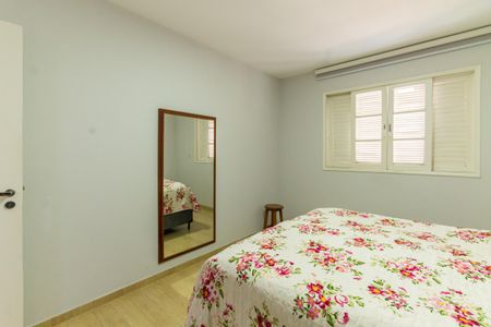 Casa para alugar com 185m², 4 quartos e 3 vagas Casa para alugar com 185m², 4 quartos e 3 vagasQuarto 2