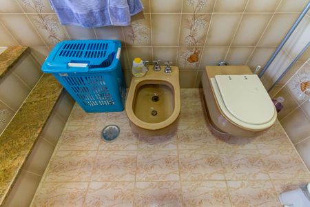 Casa para alugar com 185m², 4 quartos e 3 vagas Casa para alugar com 185m², 4 quartos e 3 vagasBanheiro Social 1
