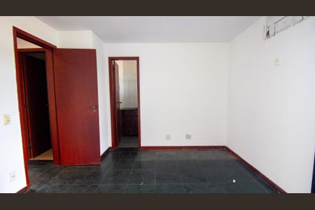 Apartamento à venda com 125m², 2 quartos e 1 vaga Apartamento à venda com 125m², 2 quartos e 1 vagaSuíte
