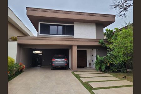 Casa à venda com 260m², 3 quartos e 4 vagasGaragem