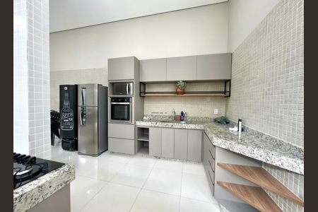 Apartamento à venda com 131m², 4 quartos e 3 vagas