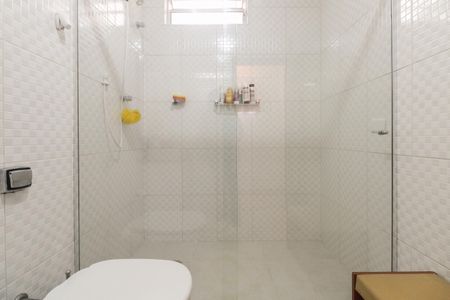 Casa à venda com 189m², 2 quartos e 2 vagas Casa à venda com 189m², 2 quartos e 2 vagasBanheiro Suíte