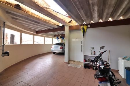 Casa à venda com 162m², 2 quartos e 3 vagasGaragem