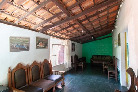 Sala de casa para alugar com 2 quartos, 243m² em Jaqueline, Belo Horizonte