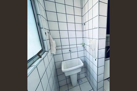 Área de Serviço de apartamento para alugar com 3 quartos, 59m² em Cazeca, Uberlândia