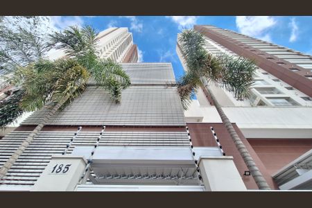 Apartamento à venda com 83m², 2 quartos e 2 vagasFachada