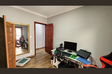Casa para alugar com 180m², 3 quartos e 2 vagas Casa para alugar com 180m², 3 quartos e 2 vagasQuarto 2