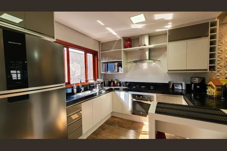 Casa para alugar com 180m², 3 quartos e 2 vagas Casa para alugar com 180m², 3 quartos e 2 vagasCozinha