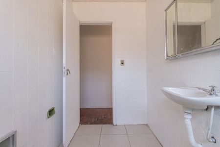 Casa à venda com 200m², 3 quartos e 2 vagas Casa à venda com 200m², 3 quartos e 2 vagasBanheiro