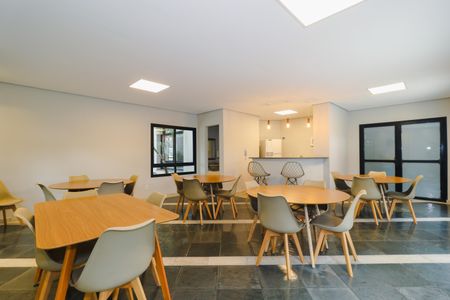 Apartamento à venda com 94m², 2 quartos e 1 vaga Apartamento à venda com 94m², 2 quartos e 1 vagaÁrea comum - Salão de festas