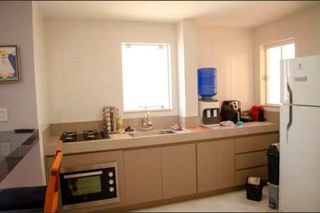 Sala/Cozinha de apartamento para alugar com 2 quartos, 54m² em Setor Leste Vila Nova, Goiânia