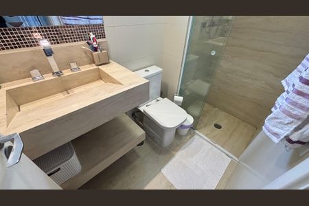 Apartamento à venda com 97m², 2 quartos e 3 vagasBanheiro da Suíte