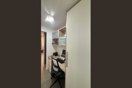 Apartamento à venda com 97m², 2 quartos e 3 vagasEscritório