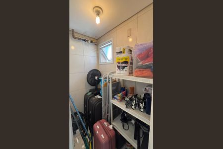 Apartamento à venda com 97m², 2 quartos e 3 vagasBanheiro de Serviço