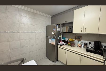 Apartamento à venda com 65m², 2 quartos e 1 vaga Apartamento à venda com 65m², 2 quartos e 1 vagaCozinha