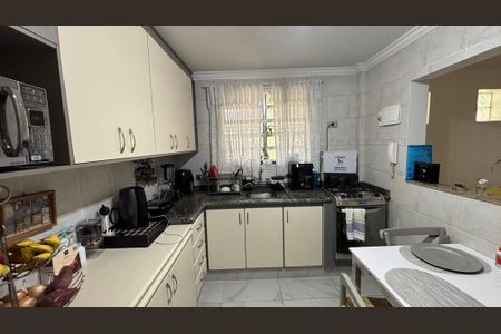 Apartamento à venda com 65m², 2 quartos e 1 vaga Apartamento à venda com 65m², 2 quartos e 1 vagaCozinha