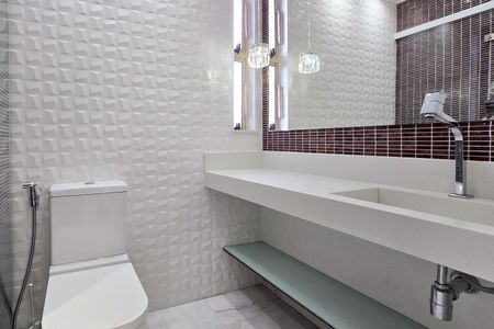 Apartamento à venda com 68m², 3 quartos e 1 vaga Apartamento à venda com 68m², 3 quartos e 1 vagaBanheiro Social