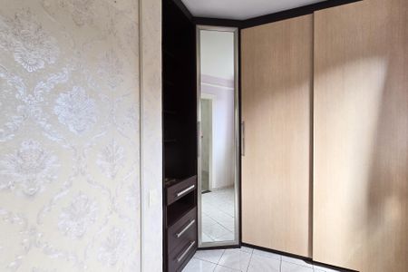 Apartamento à venda com 68m², 3 quartos e 1 vaga Apartamento à venda com 68m², 3 quartos e 1 vagaCloset Quarto 2