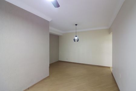 Apartamento à venda com 96m², 2 quartos e 1 vagaSala