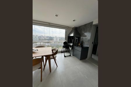 Apartamento à venda com 76m², 2 quartos e 2 vagas Apartamento à venda com 76m², 2 quartos e 2 vagasVaranda