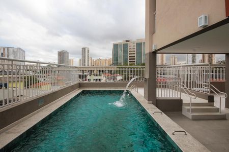 Apartamento à venda com 31m², 1 quarto e sem vaga Apartamento à venda com 31m², 1 quarto e sem vagaÁrea comum - Piscina