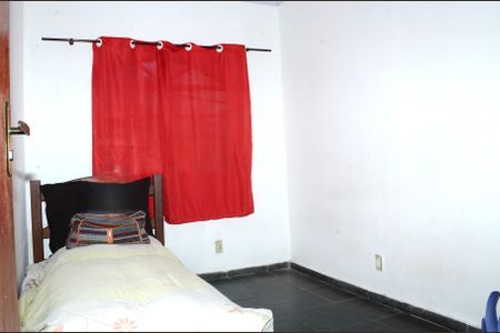 Quarto 2 de casa para alugar com 3 quartos, 75m² em Tupi, Belo Horizonte