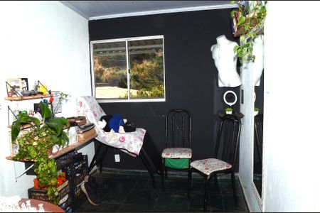 Sala 2 de casa para alugar com 3 quartos, 75m² em Tupi, Belo Horizonte