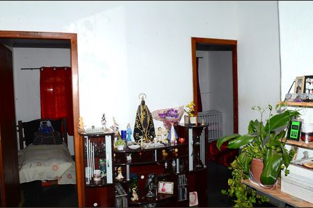 Sala 2 de casa para alugar com 3 quartos, 75m² em Tupi, Belo Horizonte