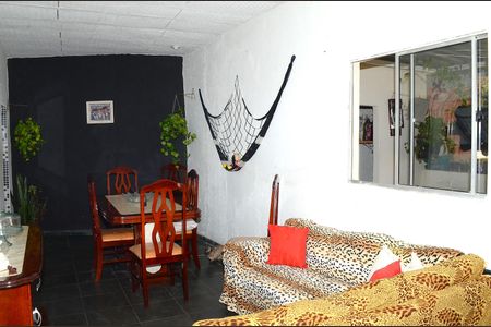 Sala de casa para alugar com 3 quartos, 75m² em Tupi, Belo Horizonte