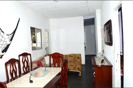 Casa para alugar com 75m², 3 quartos e 1 vagaSala