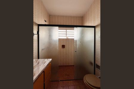 Casa à venda com 500m², 5 quartos e 2 vagas Casa à venda com 500m², 5 quartos e 2 vagasBanheiro