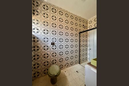 Casa à venda com 500m², 5 quartos e 2 vagas Casa à venda com 500m², 5 quartos e 2 vagasBanheiro da Suíte 1