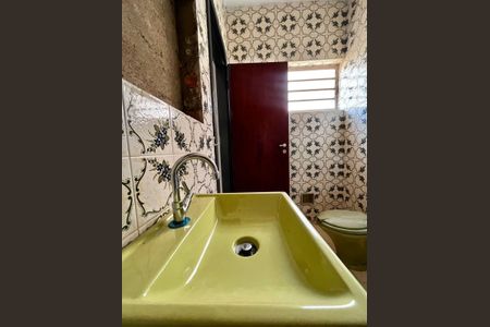 Casa à venda com 500m², 5 quartos e 2 vagas Casa à venda com 500m², 5 quartos e 2 vagasBanheiro da Suíte 1