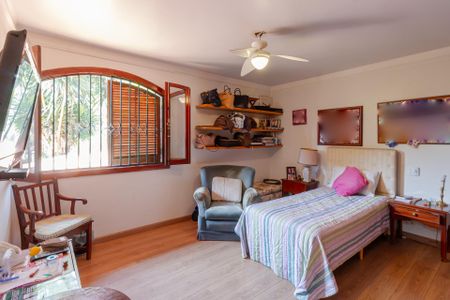 Casa à venda com 450m², 4 quartos e 5 vagas Casa à venda com 450m², 4 quartos e 5 vagasSuíte 2