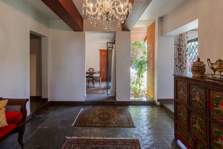 Casa à venda com 450m², 4 quartos e 5 vagas Casa à venda com 450m², 4 quartos e 5 vagasHall Entrada