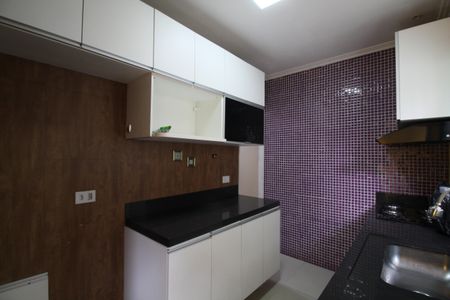 Casa de condomínio à venda com 74m², 2 quartos e 2 vagasCozinha