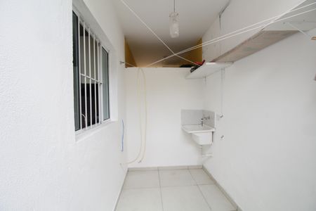 Casa de condomínio à venda com 74m², 2 quartos e 2 vagasÁrea de Serviço