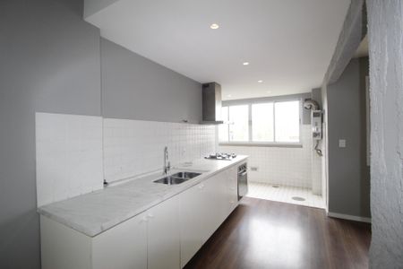 Apartamento à venda com 77m², 2 quartos e 1 vagaCozinha